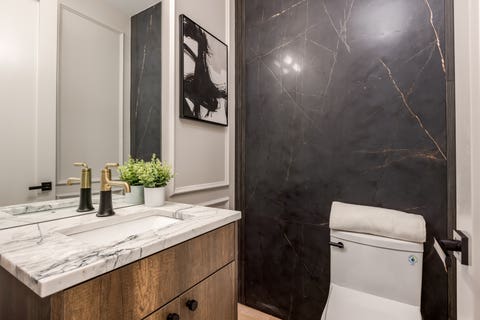 Tiny photo for 5747 N Maplewood Avenue, Chicago, IL 60659 (MLS # 12694191)