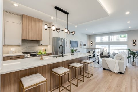 Tiny photo for 5747 N Maplewood Avenue, Chicago, IL 60659 (MLS # 12694191)