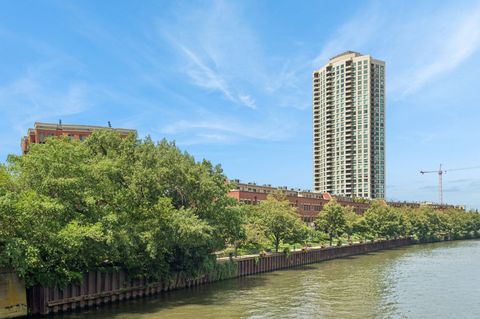 Photo of 484 N Canal Street, Chicago, IL 60654 (MLS # 12590103)