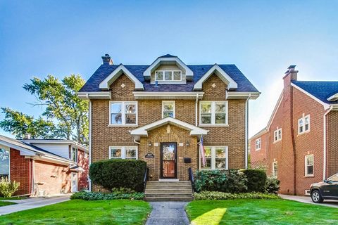 Photo of 1829 S PROSPECT Avenue, Park Ridge, IL 60068 (MLS # 12665985)