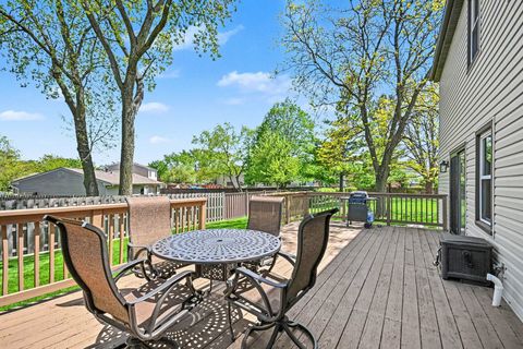 Tiny photo for 75 Wildwood Drive, Roselle, IL 60172 (MLS # 12639398)
