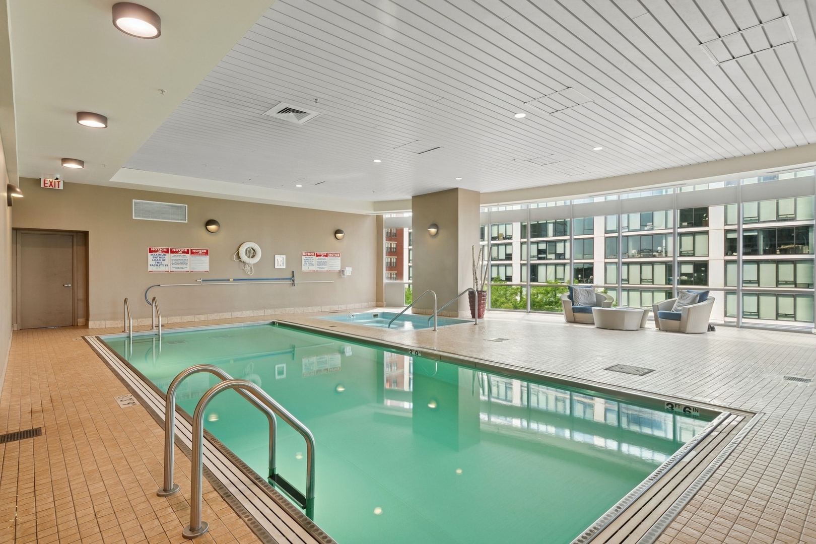 Chicago, Illinois 60605, United States, 2 Bedrooms Bedrooms, ,2 BathroomsBathrooms,Residential,Active,220077