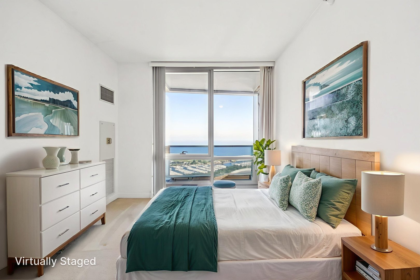 Chicago, Illinois 60605, United States, 2 Bedrooms Bedrooms, ,2 BathroomsBathrooms,Residential,Active,220077