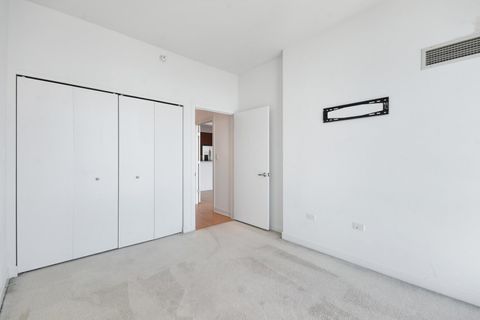 Tiny photo for 1201 S Prairie Avenue #5004, Chicago, IL 60605 (MLS # 12485230)