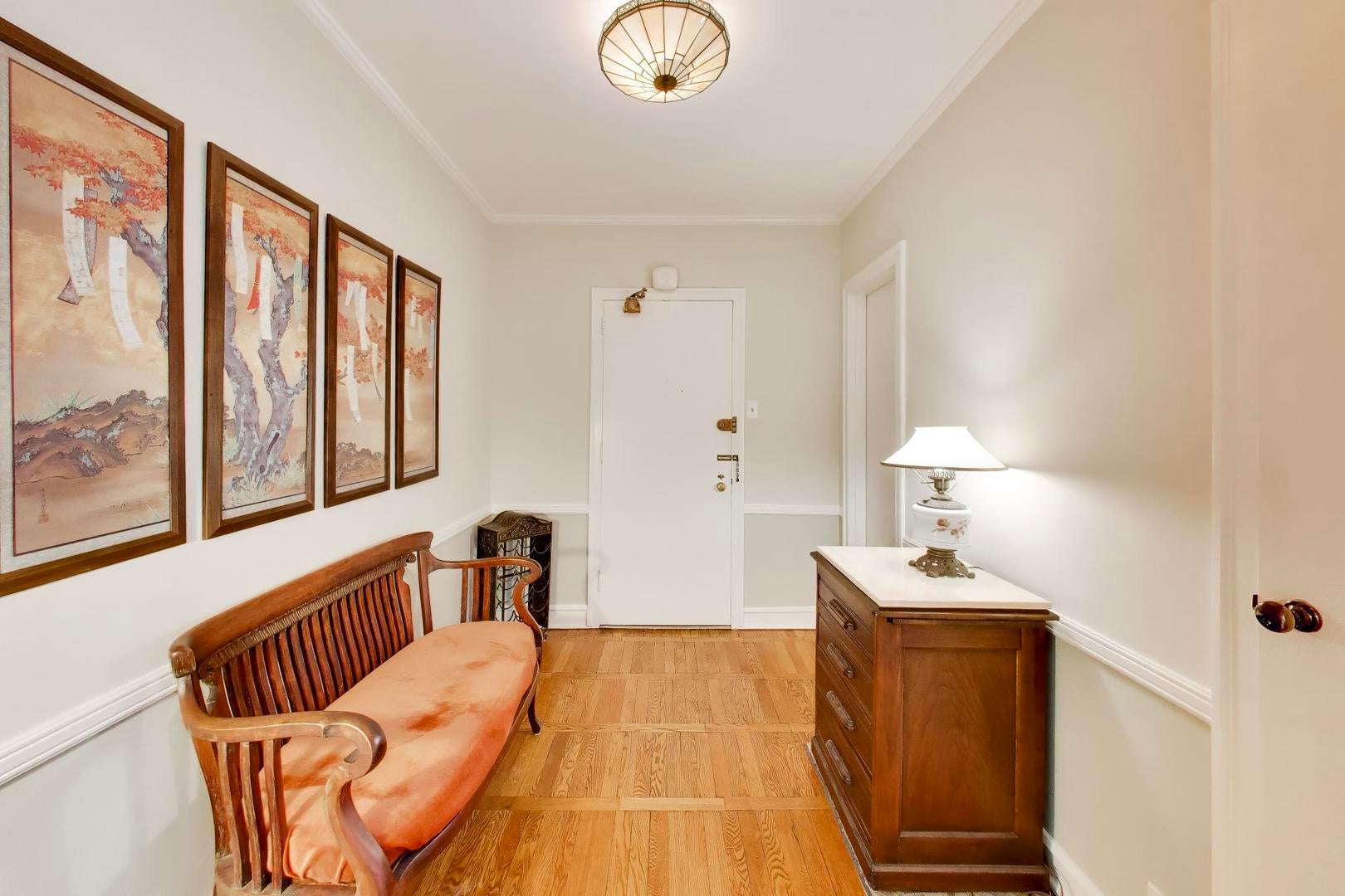 1585 Ridge Avenue 505