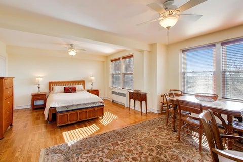 Tiny photo for 1585 Ridge Avenue #505, Evanston, IL 60201 (MLS # 12753550)
