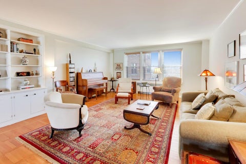 Tiny photo for 1585 Ridge Avenue #505, Evanston, IL 60201 (MLS # 12753550)