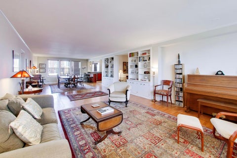 Tiny photo for 1585 Ridge Avenue #505, Evanston, IL 60201 (MLS # 12753550)