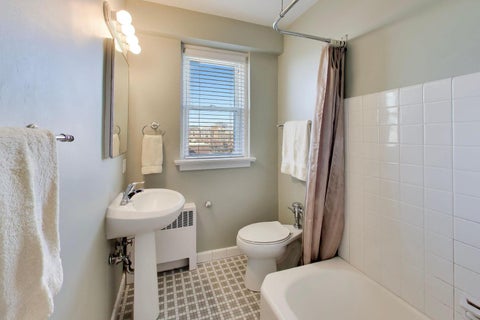 Tiny photo for 1585 Ridge Avenue #505, Evanston, IL 60201 (MLS # 12753550)