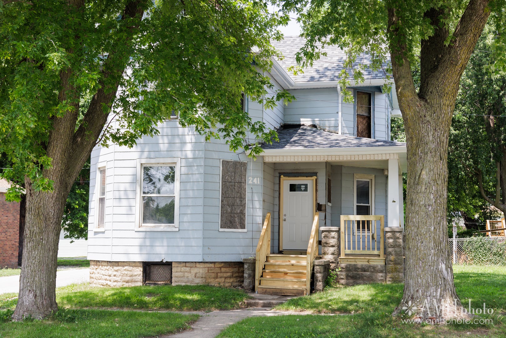 241 W Hickory Street