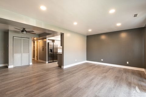 Tiny photo for 1613 Astor Street #1W, Calumet City, IL 60409 (MLS # 12584997)