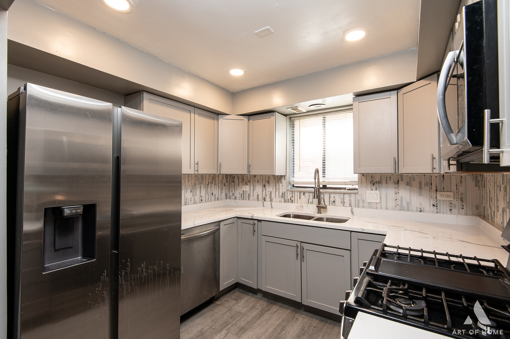 1613 Astor Street 1W