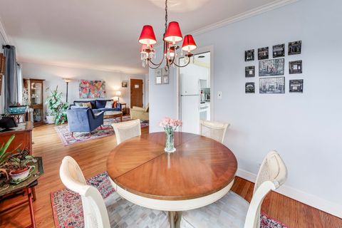 Tiny photo for 2437 Crawford Avenue, Evanston, IL 60201 (MLS # 12588588)