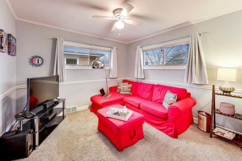 Tiny photo for 2437 Crawford Avenue, Evanston, IL 60201 (MLS # 12588588)