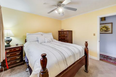 Tiny photo for 2437 Crawford Avenue, Evanston, IL 60201 (MLS # 12588588)