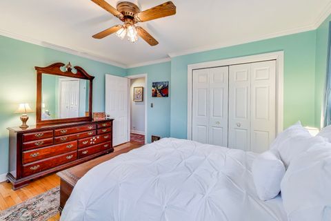 Tiny photo for 2437 Crawford Avenue, Evanston, IL 60201 (MLS # 12588588)