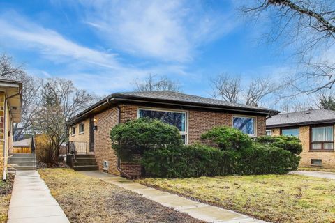 2437 Crawford Avenue Evanston IL 60201