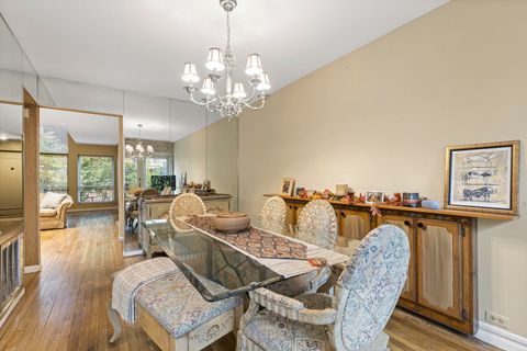 Tiny photo for 5400 S Hyde Park Boulevard #7A, Chicago, IL 60615 (MLS # 12503098)