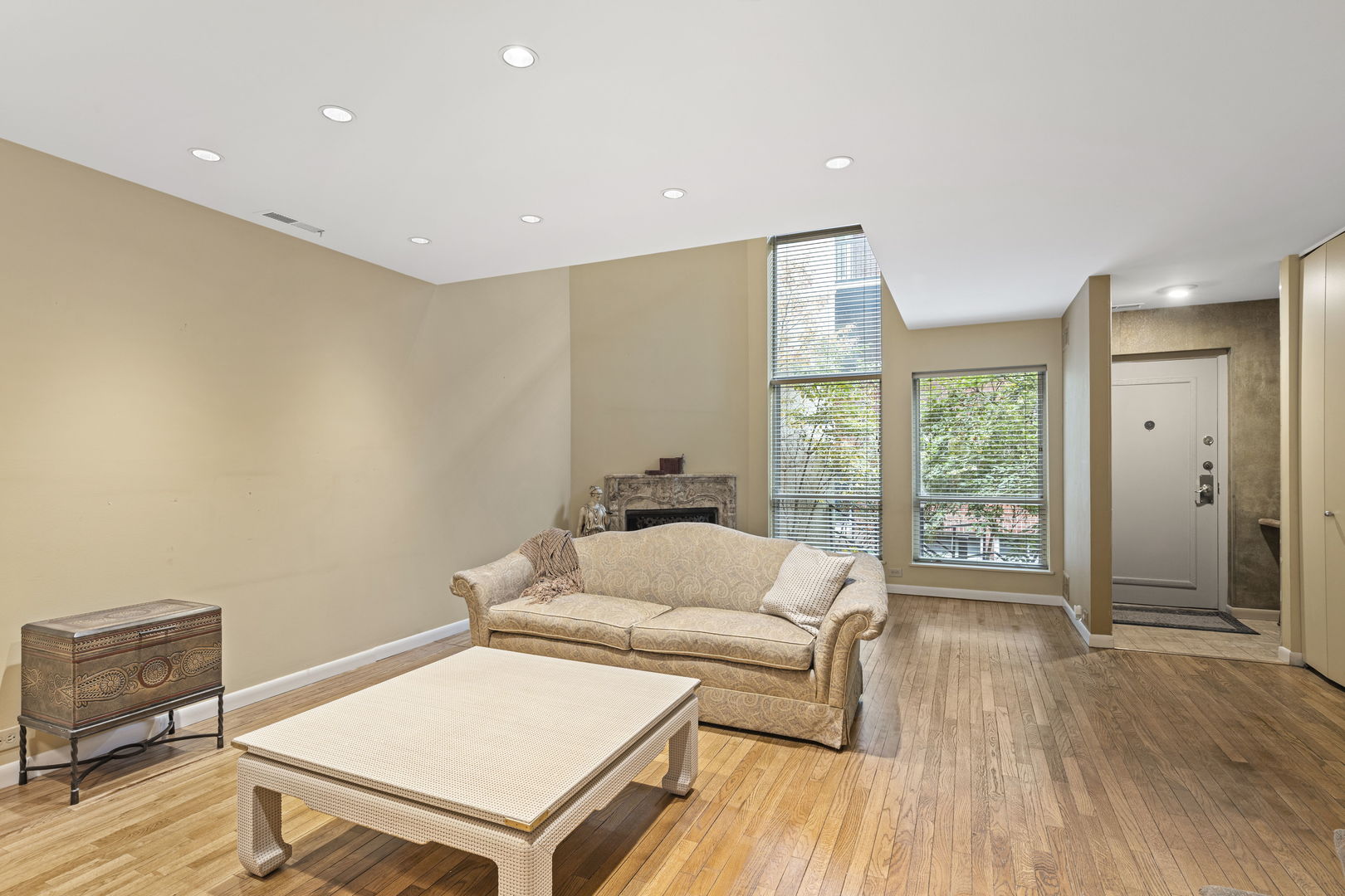 5400 S Hyde Park Boulevard 7A, Chicago, IL, 60615 3 5400 S Hyde Park Boulevard 7A