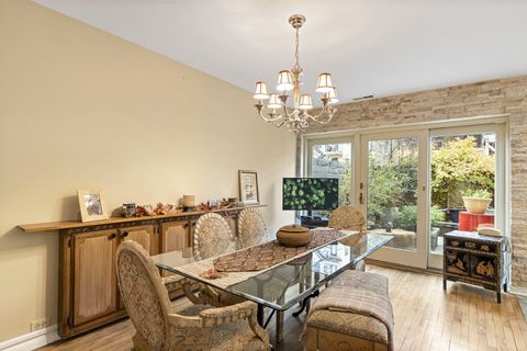 Tiny photo for 5400 S Hyde Park Boulevard #7A, Chicago, IL 60615 (MLS # 12503098)