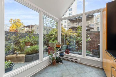 Tiny photo for 5400 S Hyde Park Boulevard #7A, Chicago, IL 60615 (MLS # 12503098)