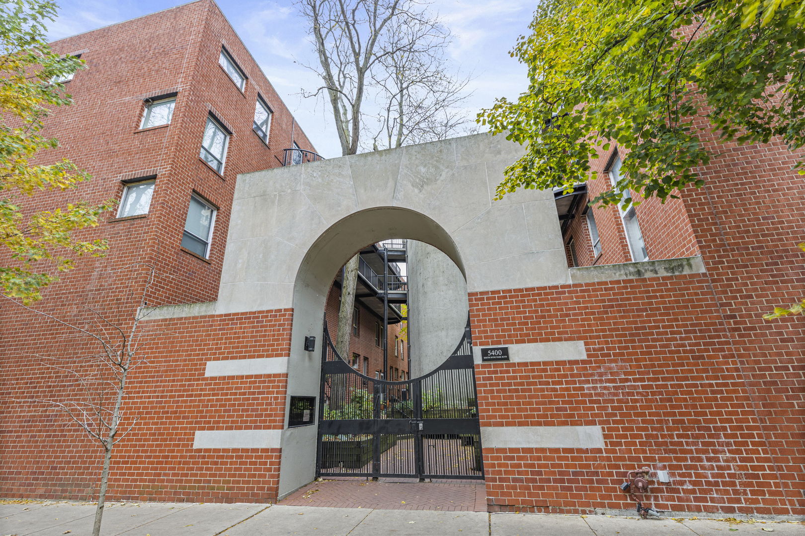 5400 S Hyde Park Boulevard 7A, Chicago, IL, 60615 1 5400 S Hyde Park Boulevard 7A