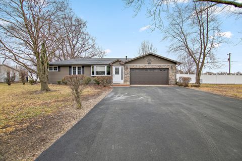 Photo of 4754 W Hilltop Drive, Kankakee, IL 60901 (MLS # 12575663)