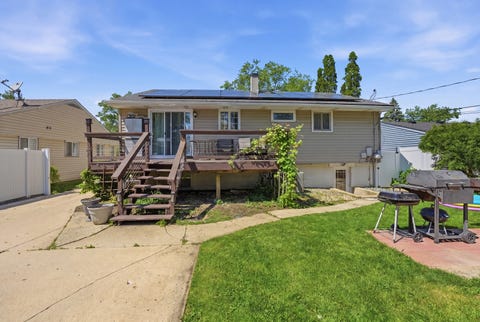 Tiny photo for 433 Norton Avenue, Glendale Heights, IL 60139 (MLS # 12675632)