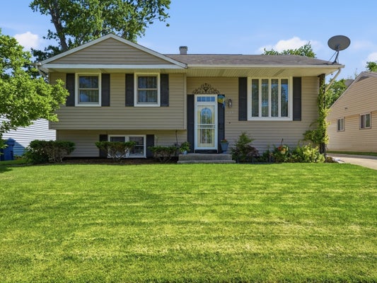 433 NORTON AVE, GLENDALE HEIGHTS, IL 60139 - Image b8c6db7f96451c018de8a17895d1e72f/929087263