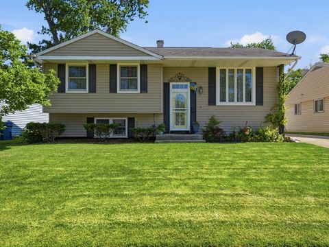 Photo of 433 Norton Avenue, Glendale Heights, IL 60139 (MLS # 12675632)