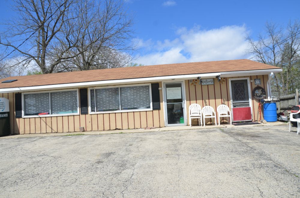 216 Chicago Road