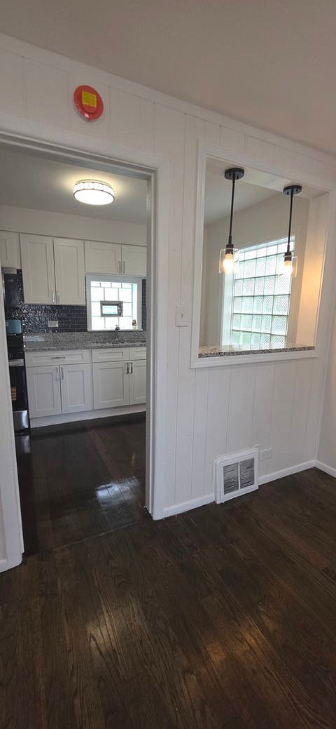 Tiny photo for 10118 S Luella Avenue, Chicago, IL 60617 (MLS # 12727365)