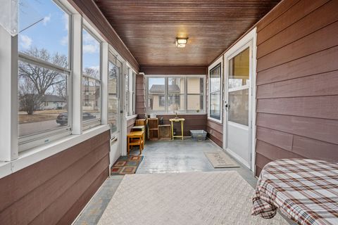 Tiny photo for 204 Adams Place, Clinton, IA 52732 (MLS # 12587543)