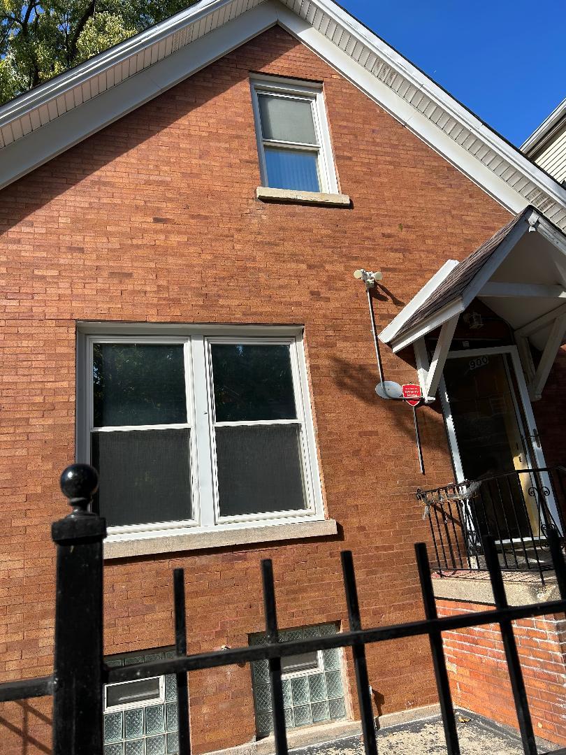 900 N Springfield Avenue