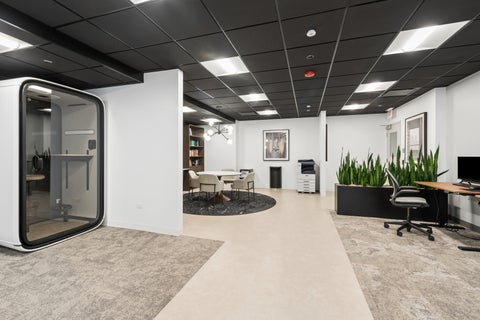 Tiny photo for 600 N Lake Shore Drive #807, Chicago, IL 60611 (MLS # 12620648)