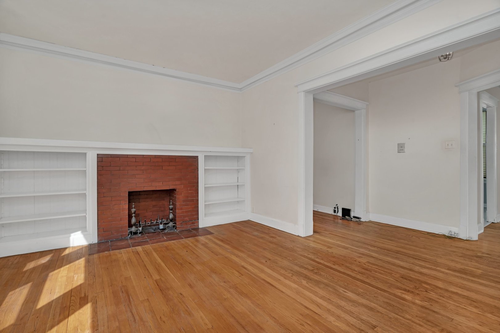 2749 N Hampden Court 1E