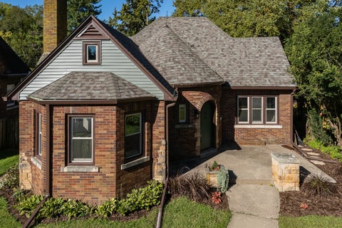 Photo of 1616 Marlo Avenue, Davenport, IA 52803 (MLS # 12772168)