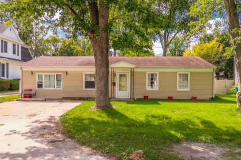 Photo of 1702 S Plum Street, Pontiac, IL 61764 (MLS # 12650662)