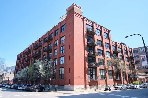 Photo of 1000 W Washington Boulevard #446, Chicago, IL 60607 (MLS # 12350029)