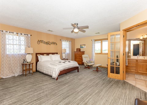 Tiny photo for 881 Pheasant Run Road, Clinton, IA 52732 (MLS # 12676787)