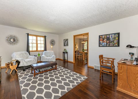 Tiny photo for 881 Pheasant Run Road, Clinton, IA 52732 (MLS # 12676787)