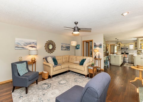 Tiny photo for 881 Pheasant Run Road, Clinton, IA 52732 (MLS # 12676787)