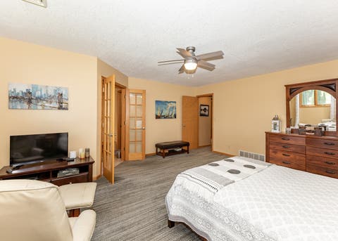 Tiny photo for 881 Pheasant Run Road, Clinton, IA 52732 (MLS # 12676787)