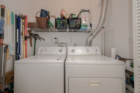 Tiny photo for 1700 Riverwoods Drive #414, Melrose Park, IL 60160 (MLS # 12562908)