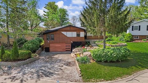 Tiny photo for 2 Walton Place, Normal, IL 61761 (MLS # 12622762)