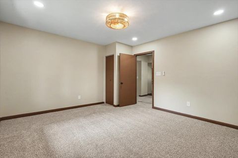 Tiny photo for 2 Walton Place, Normal, IL 61761 (MLS # 12622762)