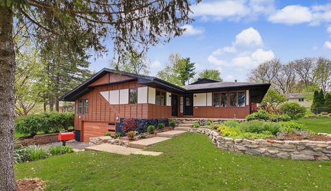 Tiny photo for 2 Walton Place, Normal, IL 61761 (MLS # 12622762)