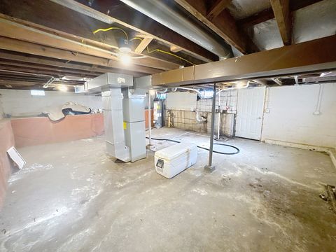 Tiny photo for 2031 N Fairmount Street, Davenport, IA 52804 (MLS # 12555546)