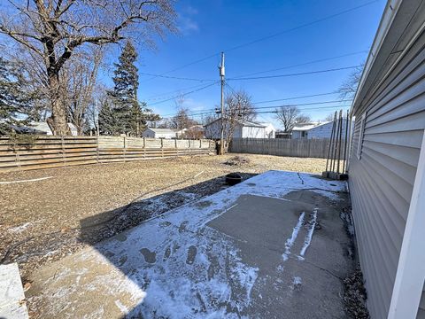 Tiny photo for 2031 N Fairmount Street, Davenport, IA 52804 (MLS # 12555546)