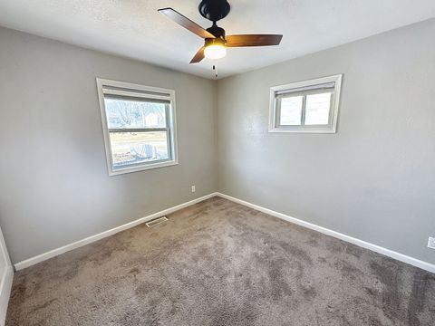 Tiny photo for 2031 N Fairmount Street, Davenport, IA 52804 (MLS # 12555546)